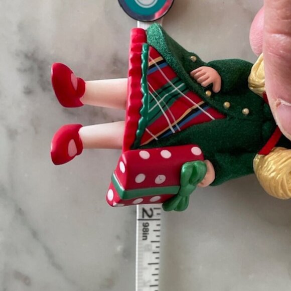 HALLMARK Madame Alexander Yuletide Shopper 2011 Ornament #16 IOB - Picture 11 of 14